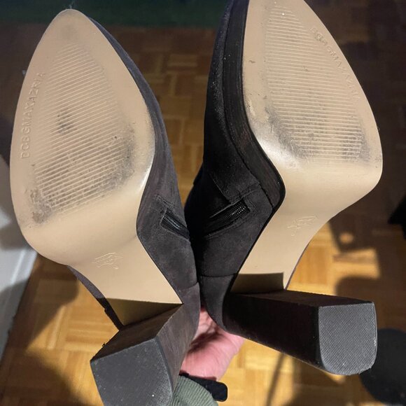 Boots-Suede-Size 9 BCBGMaxAzria - Picture 4 of 7